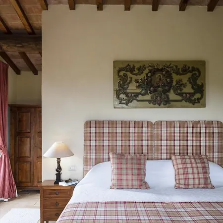 Sleeps 8 Pool Air Con Wifi Palazzo Guglielmi