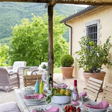 Sleeps 8 Pool Air Con Wifi Villa Palazzo Guglielmi