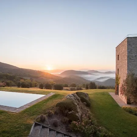 Sleeps 8 Pool Air Con Wifi * Palazzo Guglielmi