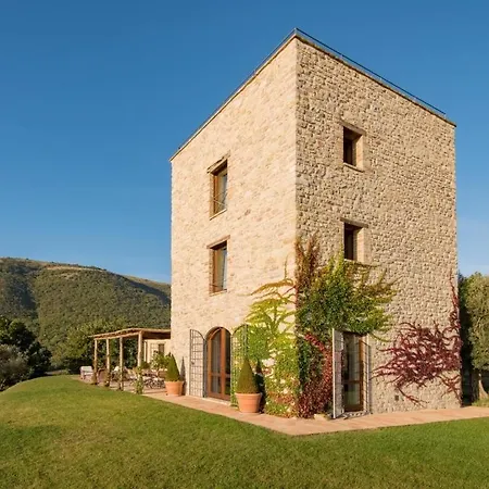 Sleeps 8 Pool Air Con Wifi * Palazzo Guglielmi